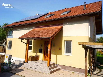 Willkommen Zuhause! Einfamilienhaus mit Pool und Doppelgarage