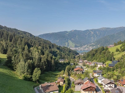 Großzügiges Ferienhaus in sonniger Ruhelage