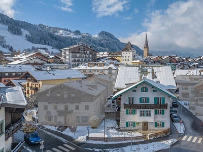 Stadthaus mit großem Entwicklungspotenzial