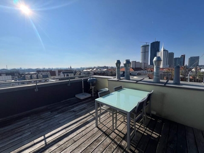 1220! Sonniges 4-Zimmer DG mit Balkon, großer Dachterrasse und TRAUMBLICK ÜBER DIE SKYLINE VON WIEN! UNO CITY NÄHE!!