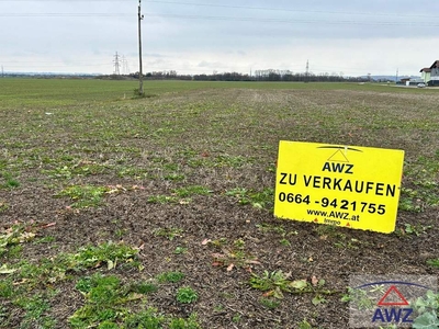 Preisreduzierung: Wunderschöner ca. 760 m² großer Baugrund mit Ausblick!