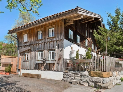 LANDLIEBE PUR! Liebevoll saniertes Rauchhaus in Neumarkt am Wallersee