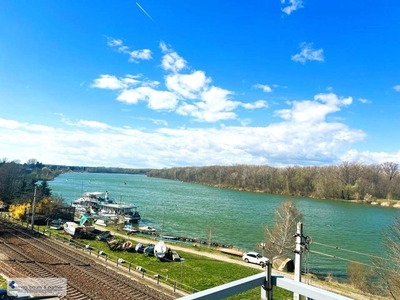 Stilvolles Familienhaus mit ausgezeichnetem Ausblick auf die Donau