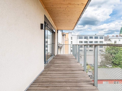 Erstbezug! Urbanes Wohnen mit großem Balkon am Hessenplatz