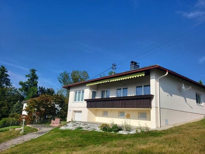 **NEUER PREIS** Ruhig gelegenes Einfamilienhaus mit wunderschönem Innblick in Stadtnähe