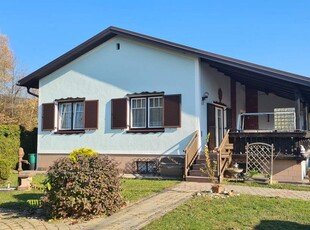 Sanierungsbedürftiger Bungalow in ruhiger, sonniger Lage und großem Garten