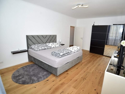 Voll möblierte 3,5-Zimmer in bestem Zustand und perfekter Lage! Neu saniert!