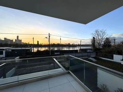 Traumwohnung zur Miete mit Blick aufs Wasser // Dream apartment for rent with water view //