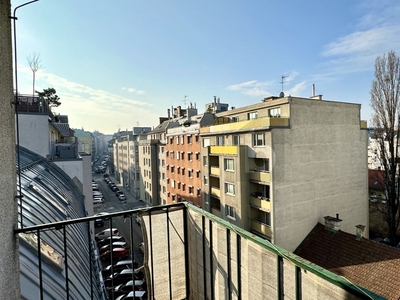 MIT WEST-BALKON IN RUHELAGE UND GUTER INFRASTRUKTUR