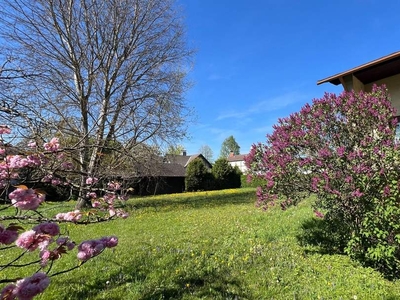 Wohnhaus - unterkellert und ausbaufähig! Mit sehr schönem und ebenen Garten.