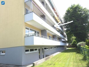 NEUER PREIS!! Genial geschnittene, ruhige, kleine 2 Zi-Whg in Gnigl mit SW-Balkon und Stadtblick!!