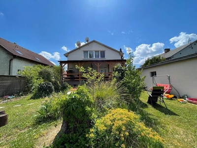 EINFAMILIENHAUS MIT GROßEM GARTEN IN STRASSHOF