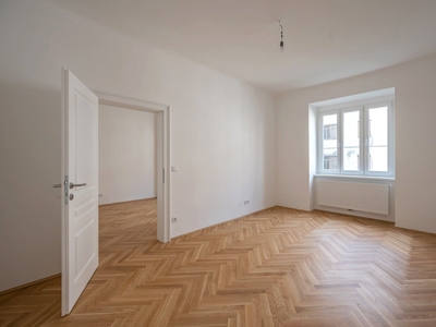 ++NEU++ TOP-sanierter 3-Zimmer Altbau-ERSTBEZUG-Blick ins Grüne-komplett hofseitig!