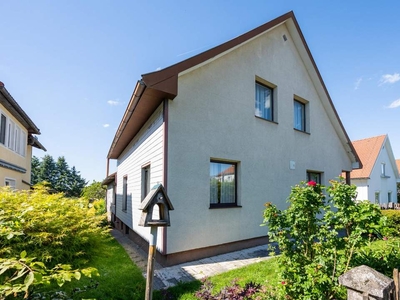 Einfamilienhaus mit romantischem Garten, in ruhiger Siedlungslage, in Seitenstetten.