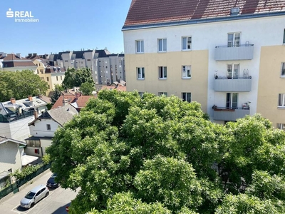 Entzückende 2 Zimmerwohnung mit Balkon