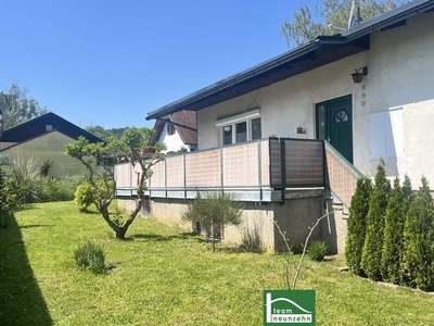 Gutes Einfamilienhaus mit Keller, Garage und schönem Garten, teilrenoviert, in Wiesen/Bad Sauerbrunn.