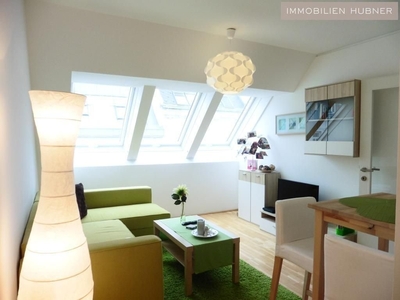 Webgasse!!! Moderne DG-Wohnung mit Klimaanlage - ab sofort!! (OHNE Möbel)