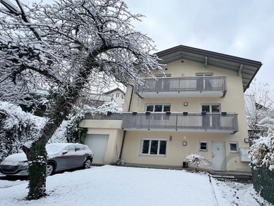 Modernisierte 2-Zimmer Wohnung mit Balkon und Carport - Altliefering