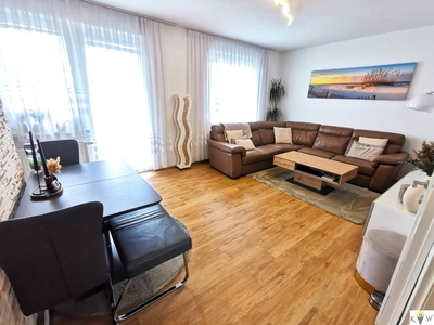 Neu renovierte 3 Zimmer Wohnung in ruhiger Lage mit Loggia