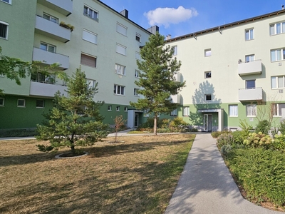 Bezugsfertige, moderne Eigentumswohnung mit Terrasse / Loggia in zentrumsnaher Lage