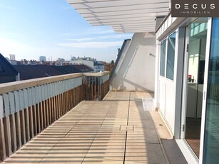 DAS DOMIZIL IHRER TRÄUME | PENTHOUSE MIT PANORAMABLICK| 132 WFL. 3 ZIMMER, 105m² TERRASSE, POOL,DAMPFBAD