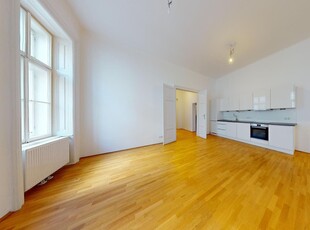 Exklusive 5 Zimmer-Altbauwohnung mit toller Anbindung und Innenhofausrichtung