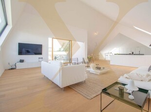 Exklusive Architekten-Penthousewohnung mit hochwertiger Ausstattung und toller Dachterrasse in Bestlage zu vermieten!