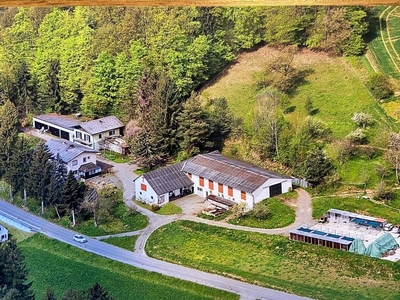 7,5ha Bauernhof mit Wohnhaus, Kellerstöckl, 2 Wirtschaftsgebäuden, Landwirtschaftliche Nutzfläche, Wald