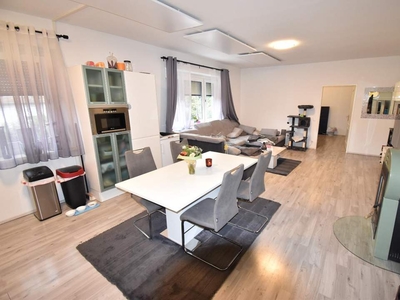 Bezaubernde, befristet vermietete 3-Zimmer Wohnung inkl. Loggia, Garage und Keller in Eisenstadt!