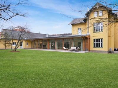 Die Handschrift dieser Villa: Modernster Wohnkomfort mit Altbauflair - Mission Possible!