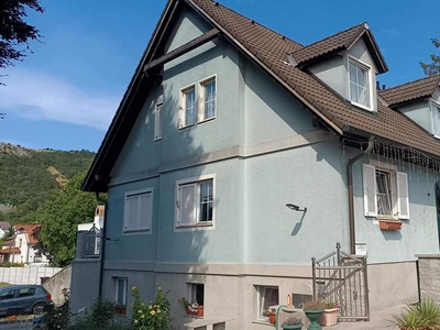 Einfamilienhaus für eine große Familie... mit herrlicher Terrasse und Ausblick!