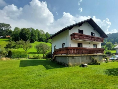 Einfamilienhaus im Grünen