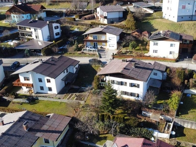 Einzigartige Chance: Großzügiges Ein- oder Mehrfamilienhaus in Althofen mit Panorama-Aussicht und Raum für kreative Wohnideen!