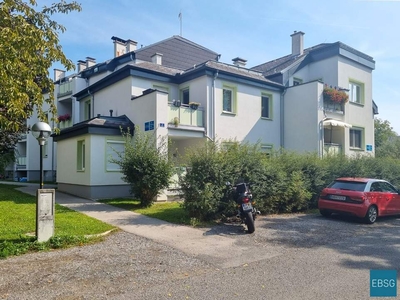 Familienwohnung im EG mit Loggia