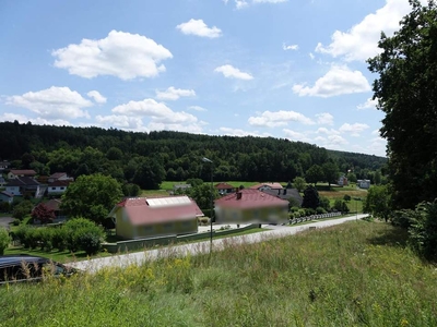 Grundstück (kein Bauzwang) mit schönem Ausblick nahe der Golf-/Thermenregion Stegersbach!