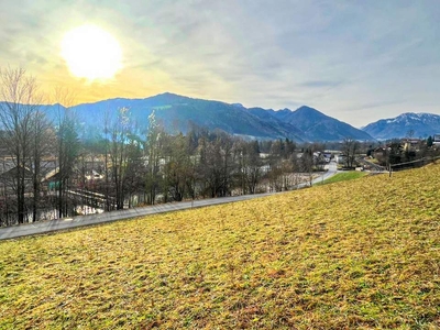 Hübsche Aussicht auf die Berge des Almtals in Randlage einer kleinen Siedlung von 4 Häusern !