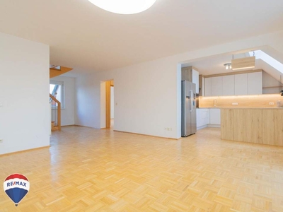 Lichtdurchflutete 4-Zimmer-Wohnung mit Balkon und Dachterrasse in Seiersberg