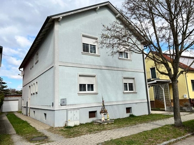 Mehrgenerationenhaus mit 2 Wohneinheiten und großem Garten