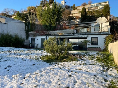 Moderner Bungalow mit fantastischem Fernblick!