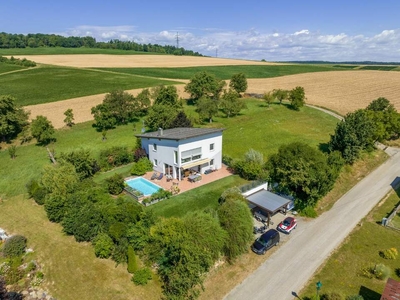 Modernes Einfamilienhaus in ruhiger Lage mit umwerfendem Weitblick