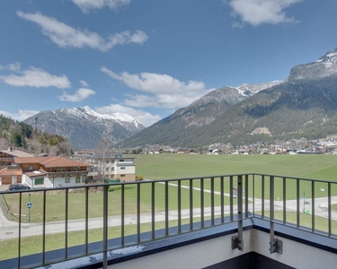 VERKAUFT! Penthouse-Paradies in Seenähe: Luxuriöses Wohnen im Herzen der Natur am Tiroler Meer!!