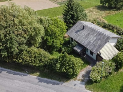 Pflegeleichtes Häuschen mit großzügigem sonnigen Grundstück