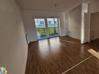 PROVISIONSFREIE 3- ZIMMERWOHNUNG mit LOGGIA