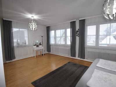 Geräumige und renovierte 3-Zimmer-Wohnung mit Terrasse in Zeillern