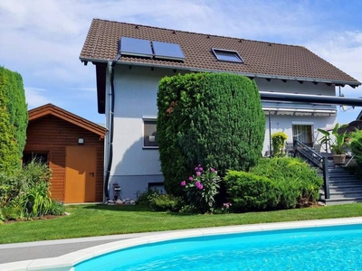 Schönes Haus mit Pool, Garage und Carport! - 5 Zimmer möglich!