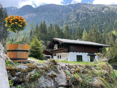 VERKAUFT!!! Traditionelles Mehrfamilienhaus mit Dachsteinblick!