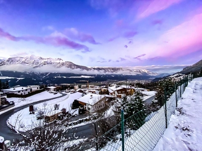 Wohnen über den Dächern von Schwaz: Prächtiges Haus mit einer Grundstücksgröße von über 700 m² in ruhiger Aussichtslage in Weerberg!