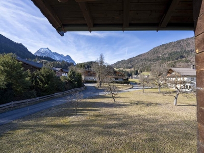 Dachgeschoss Wohnung mit Freizeit Wohnsitz und Kaiserblick