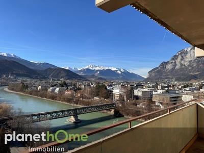 Sonnige Aussichten: Traumhafte WG-freundliche Panorama-Wohnung in Uni- und Kliniknähe