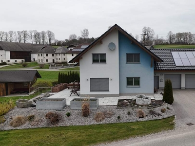 Modernes Einfamilienhaus mit großem Garten in Leopoldschlag - perfekt für Familien und Naturliebhaber!